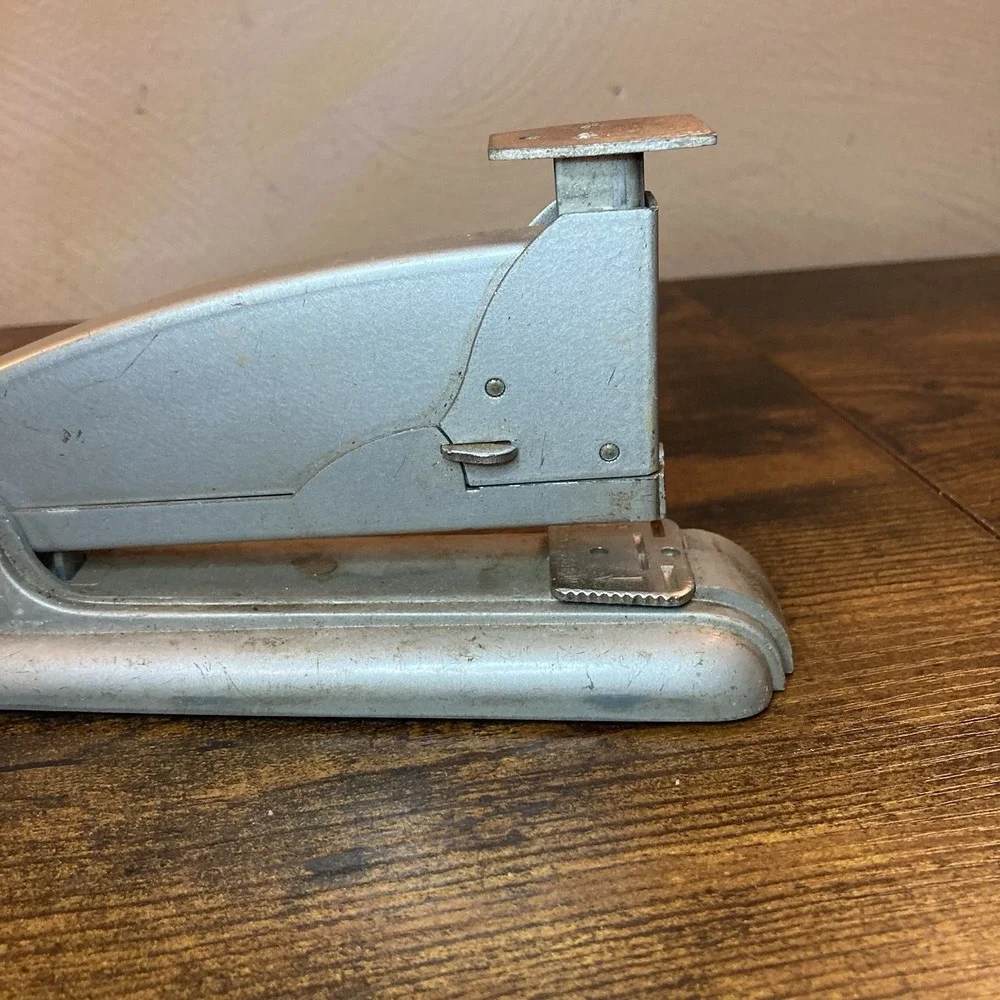 Swingline Speed Stapler 4 Art Deco MCM Made‎ USA Streamline Moderne Industrial